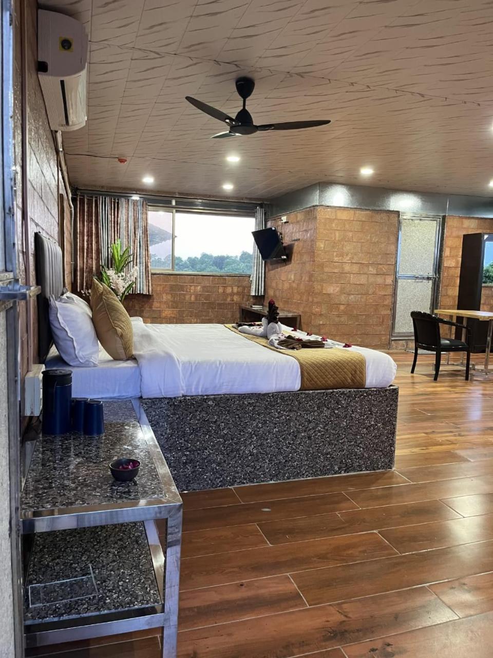 Shri Shiv Villa Resort By Bd Hospitality Szaszan Gir Kültér fotó