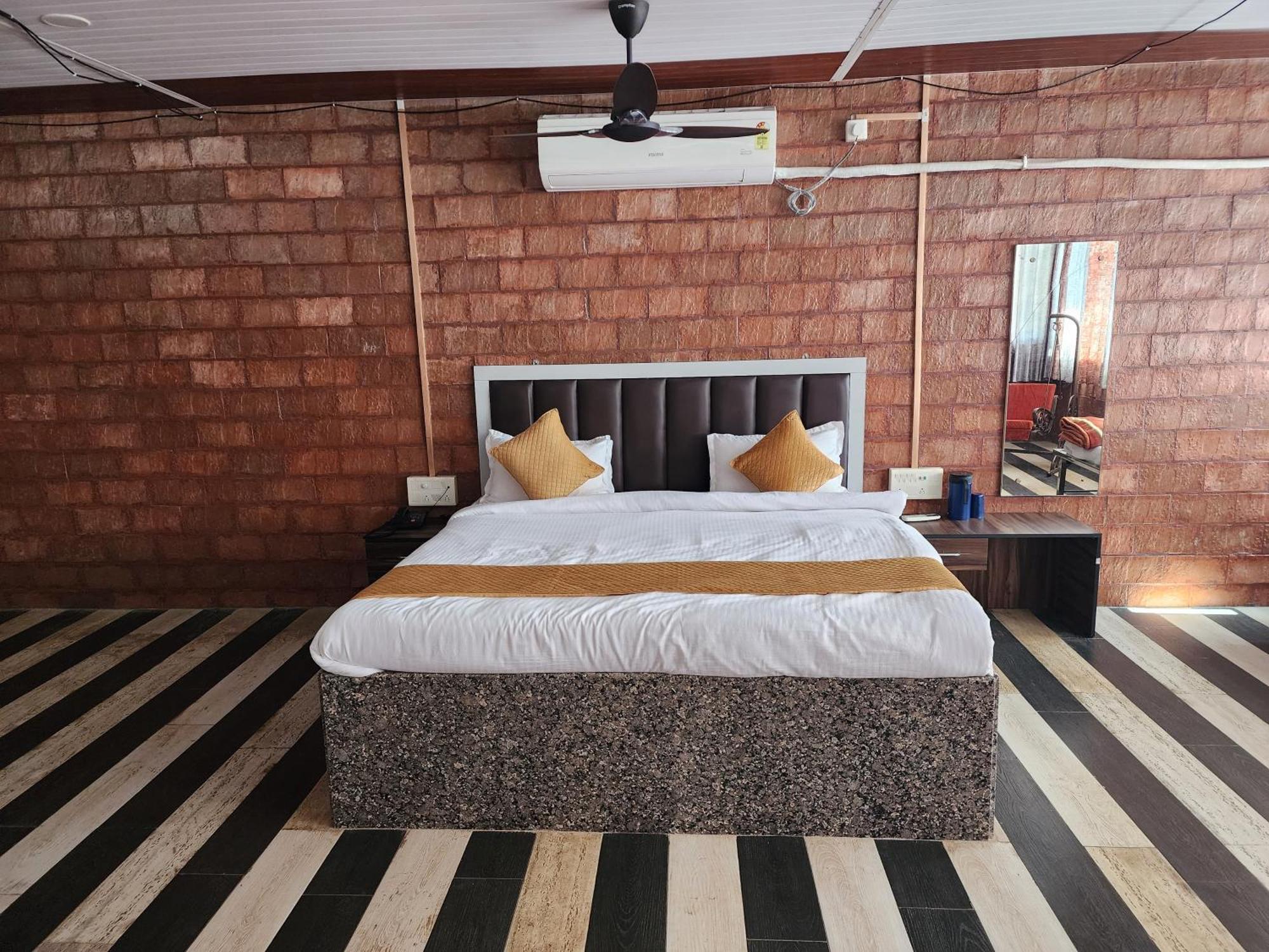 Shri Shiv Villa Resort By Bd Hospitality Szaszan Gir Kültér fotó